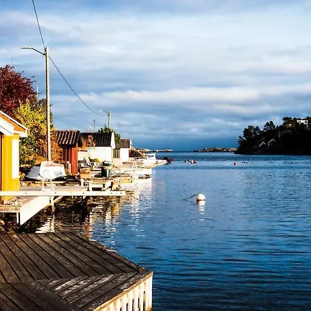 Summerhouse In South Of Norway With Privat Boat House. Prázdninový dům *