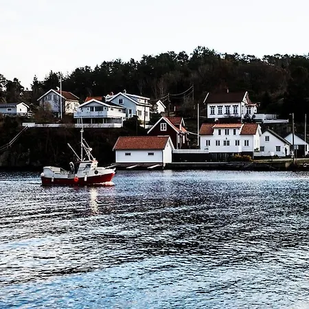 Summerhouse In South Of Norway With Privat Boat House. *