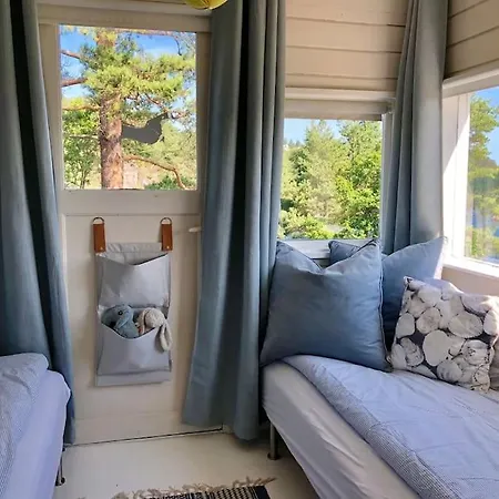 Summerhouse In South Of Norway With Privat Boat House. Dom wakacyjny *